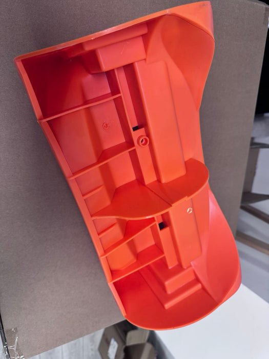 GCAT032-The plastic snow thrower blade